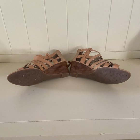 Wedge Cage Sandals - Picture 3 of 3